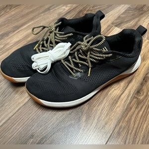 STRIKE MVMNT Haze EZ Trainers